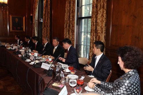 外交關(guān)系委員會早餐會