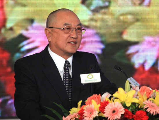 中國企業家俱樂部理事長、聯想控股有限公司董事長兼總裁、聯想集團董事局主席柳傳志發言（新浪財經 陳鑫 攝）